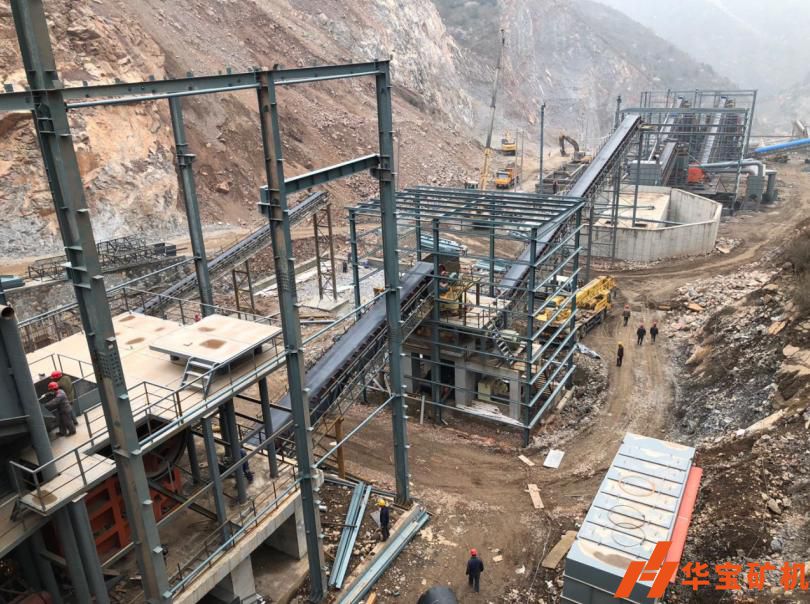 陜西寶雞市順通達礦業(yè)時產(chǎn)1000噸破碎機 陜西寶雞市順通達礦業(yè)時產(chǎn)1000噸破碎機